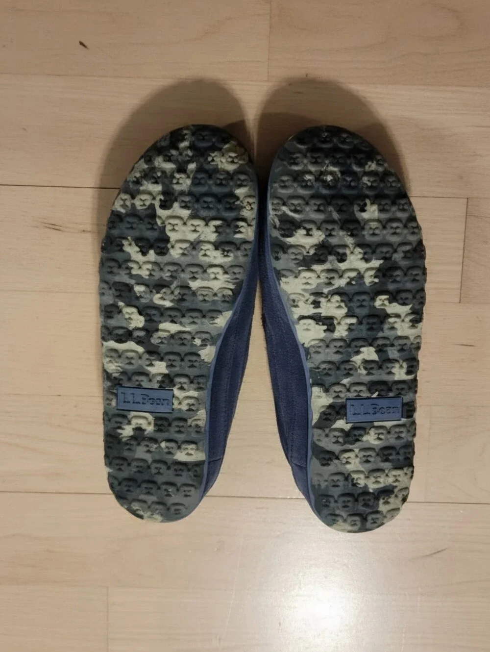 L.L.Bean Men's Wicked Good Mountain Slippers Blue Suede Size 9M